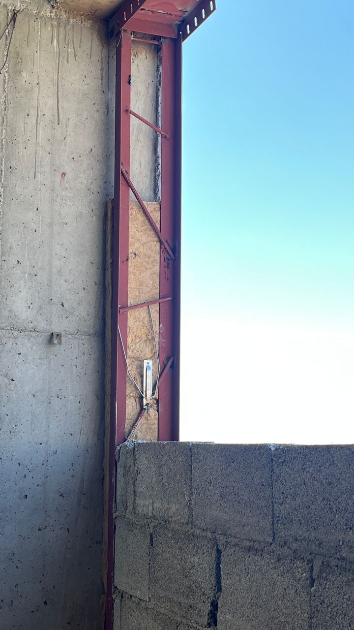 اجرای والپست در اسکلت بتنی