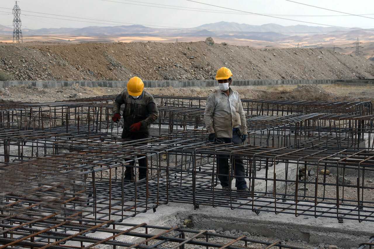 دستمزد کارگر ساختمانی چقدر است؟